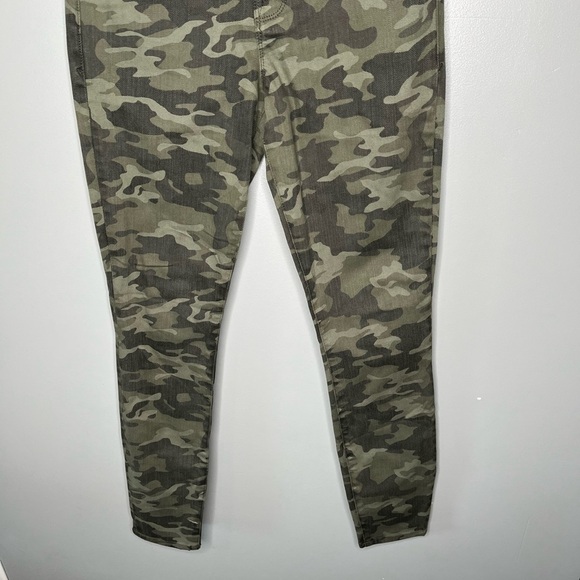 Good American Good Waist Skinny Jean Camo - Picture 6 of 10